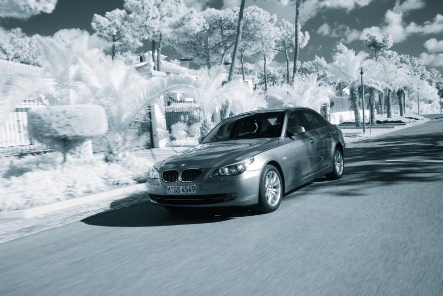  BMW 5-Series 2007 года  (фото 16 из 93)